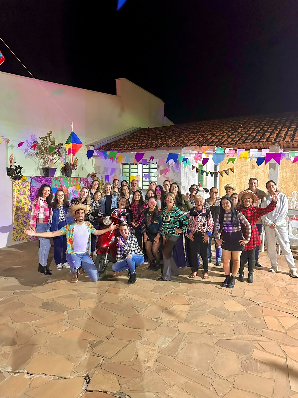Confraternização junina do TR Movimento Integrado